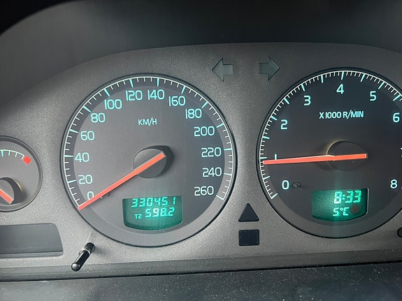 Volvo S60 2 of 12