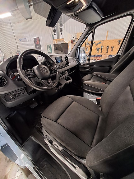 Mercedes-Benz Sprinter 315 9 of 13