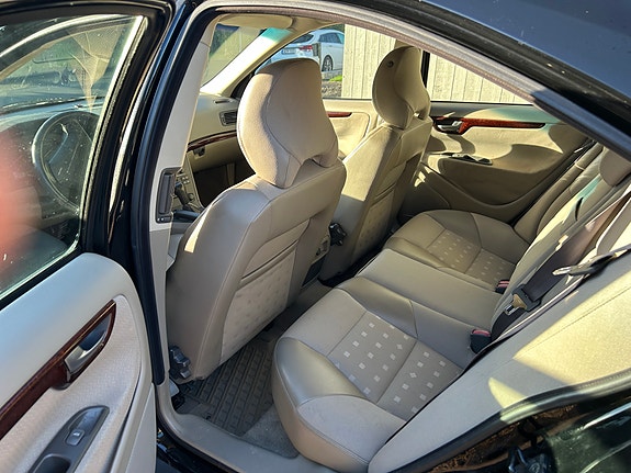 Volvo S60 5 of 7