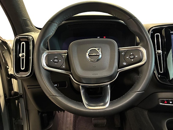 Volvo C40 8 of 15