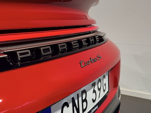 Porsche 911 Turbo S 20 of 30