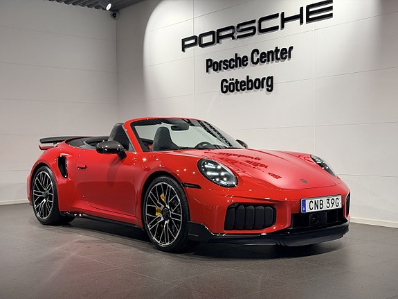 Porsche 911 Turbo S 2 of 30