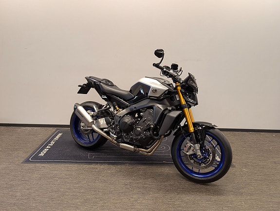 Yamaha MT-09 SP 2 of 4