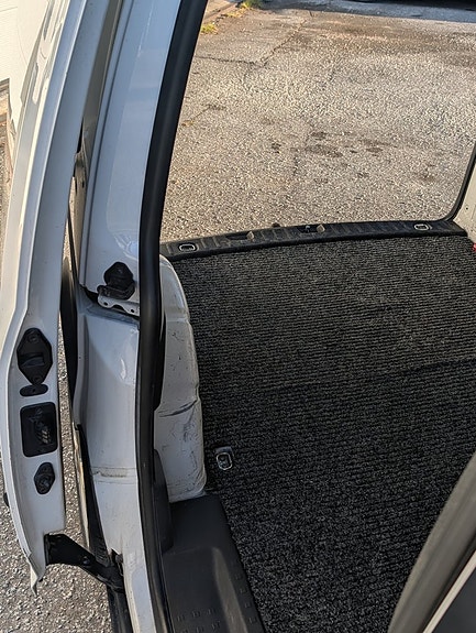 Volkswagen Caddy 14 of 14