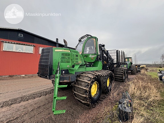 John Deere 1910G 7 of 27