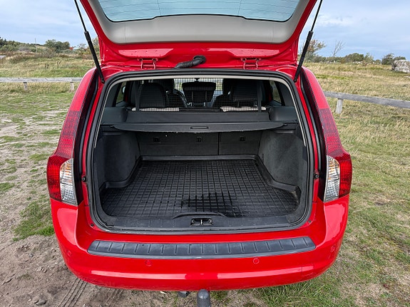 Volvo V50 6 of 14