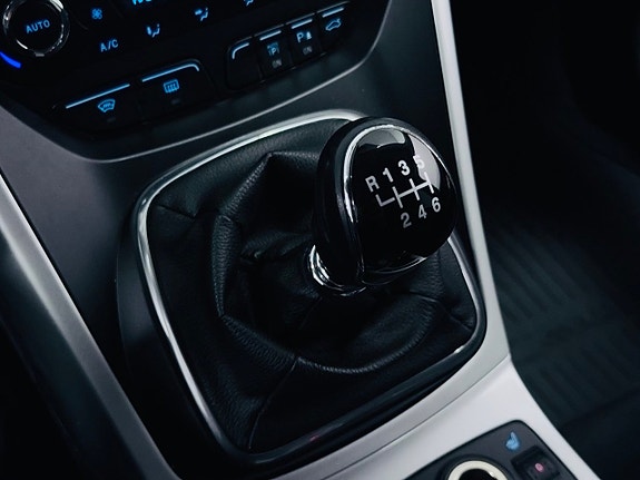 Ford C-Max 14 of 18