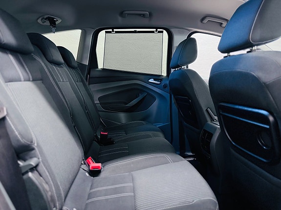 Ford C-Max 8 of 18