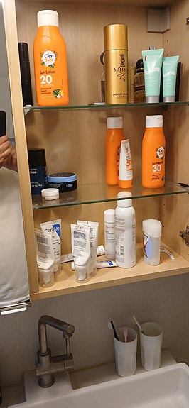 Product image 1 of 3