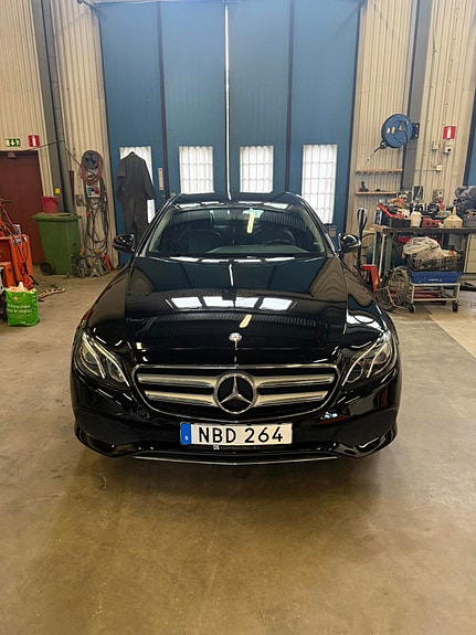 Mercedes-Benz E220 d 5 of 5