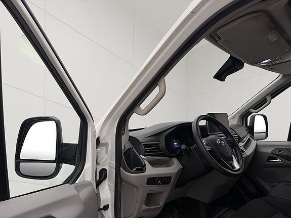 Maxus e-Deliver 9 14 of 30