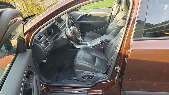Volvo XC70 7 of 11
