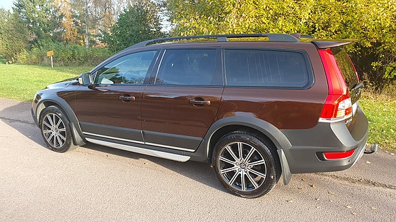 Volvo XC70 3 of 11