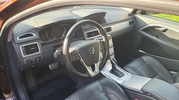 Volvo XC70 8 of 11