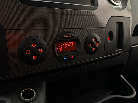 Renault Master 24 of 30
