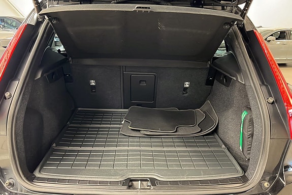 Volvo EX40 17 of 20