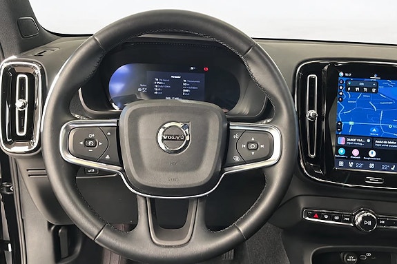 Volvo EX40 8 of 20