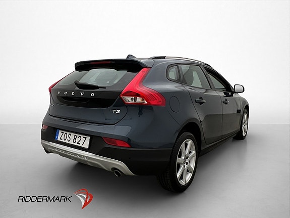 Volvo V40 Cross Country 8 of 30