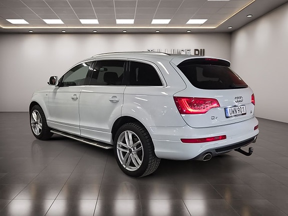 Audi Q7 3 of 24