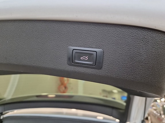 Audi Q7 24 of 24