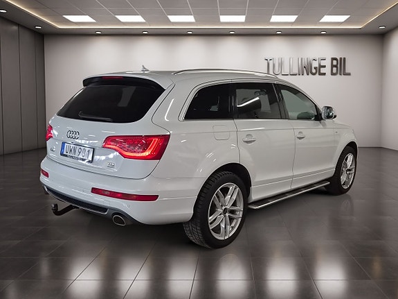 Audi Q7 5 of 24
