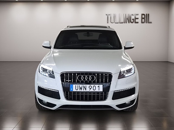 Audi Q7 8 of 24