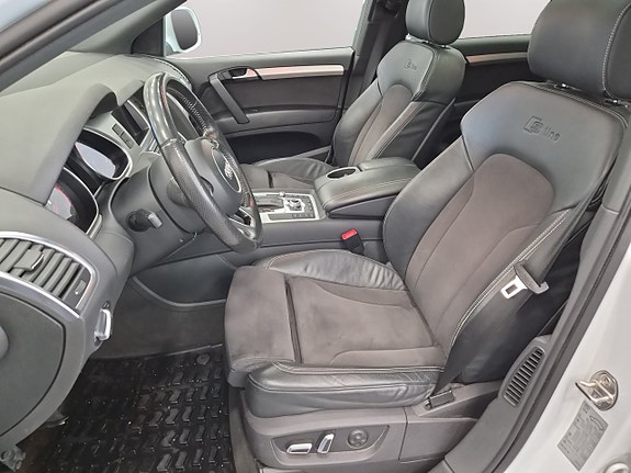 Audi Q7 10 of 24