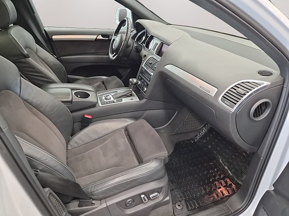 Audi Q7 11 of 24