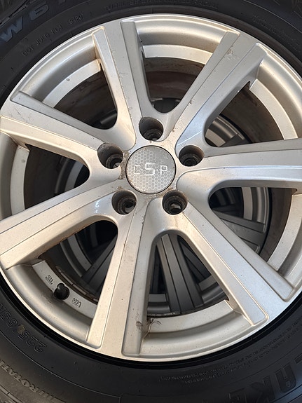 Product image 1 of 2