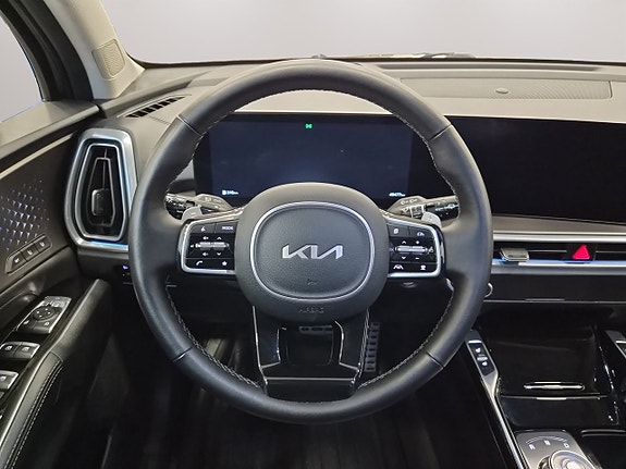 Kia Sorento 18 of 28
