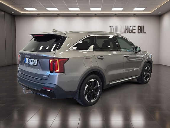 Kia Sorento 5 of 28
