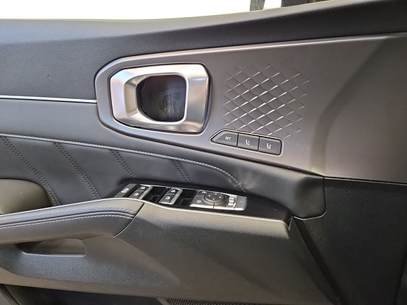 Kia Sorento 22 of 28