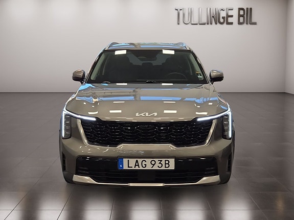 Kia Sorento 8 of 28