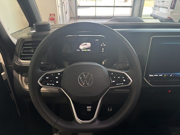 Volkswagen ID. Buzz 12 of 19