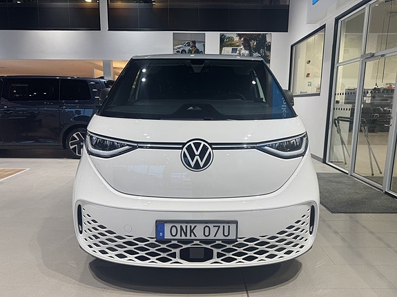 Volkswagen ID. Buzz 2 of 19