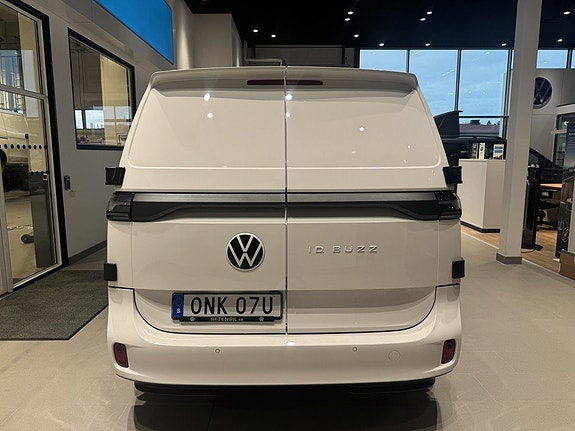 Volkswagen ID. Buzz 6 of 19