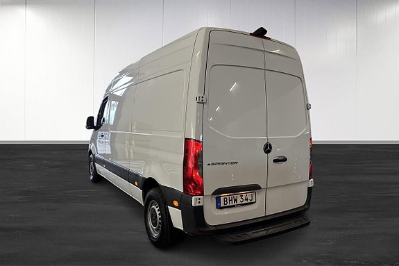 Mercedes-Benz eSprinter 312 3 of 18