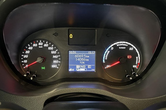 Mercedes-Benz eSprinter 312 13 of 18
