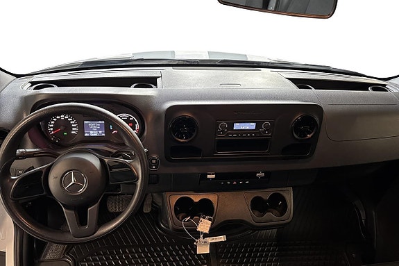 Mercedes-Benz eSprinter 312 8 of 18