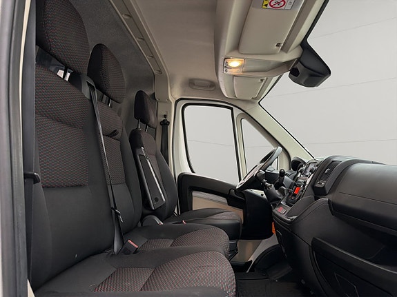 Peugeot Boxer 25 of 29