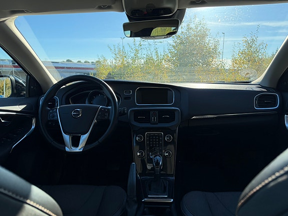 Volvo V40 Cross Country 11 of 11