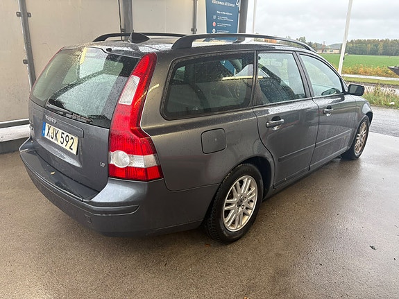 Volvo V50 5 of 6