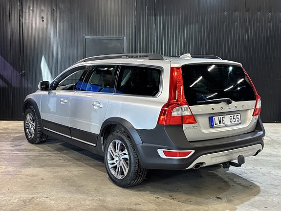 Volvo XC70 4 of 26