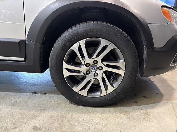 Volvo XC70 21 of 26