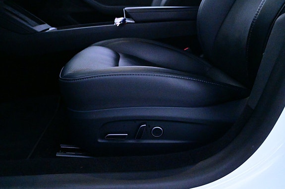 Tesla Model 3 10 of 27