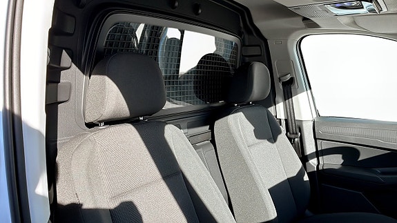 Ford Courier 5 of 11