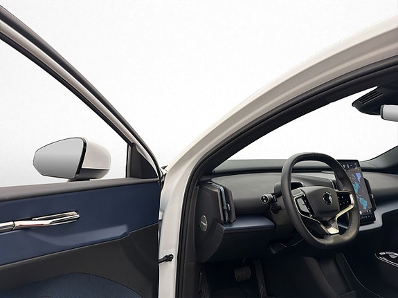 Volvo EX30 10 of 30
