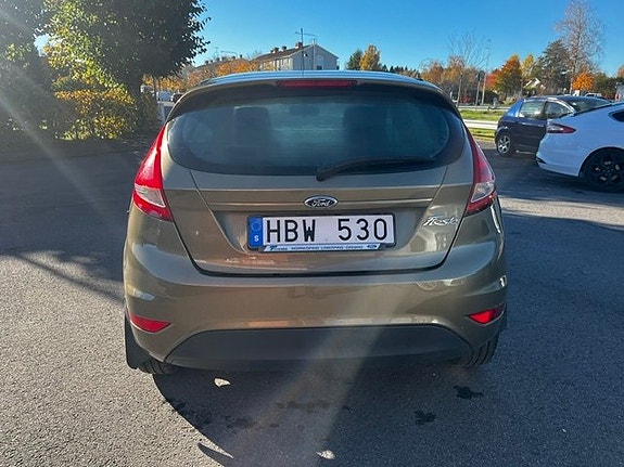 Ford Fiesta 4 of 9