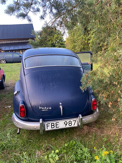 Volvo PV 3 of 11