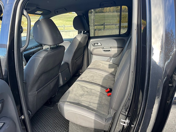 Volkswagen Amarok 8 of 10